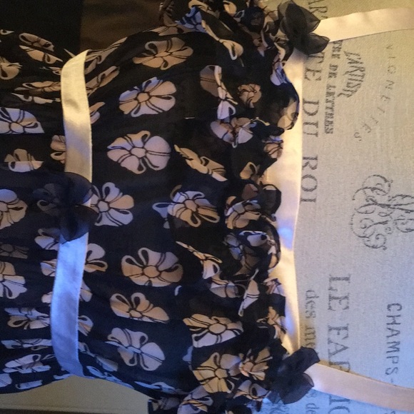 Betsy Johnson Neglige brand new never worn - Picture 2 of 5